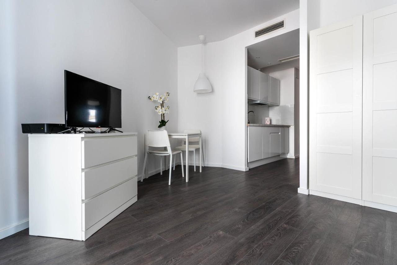 Golden Apartments - City Center - Studio Warszawa